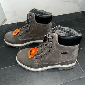 Lugs men’s size 11 gray boots.  Brand new. No box